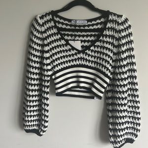 Brand new with tags black and white Zara knit top unused unworn